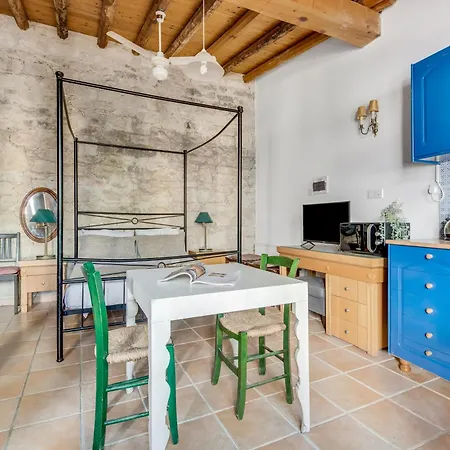 Cornaro House Apartment *